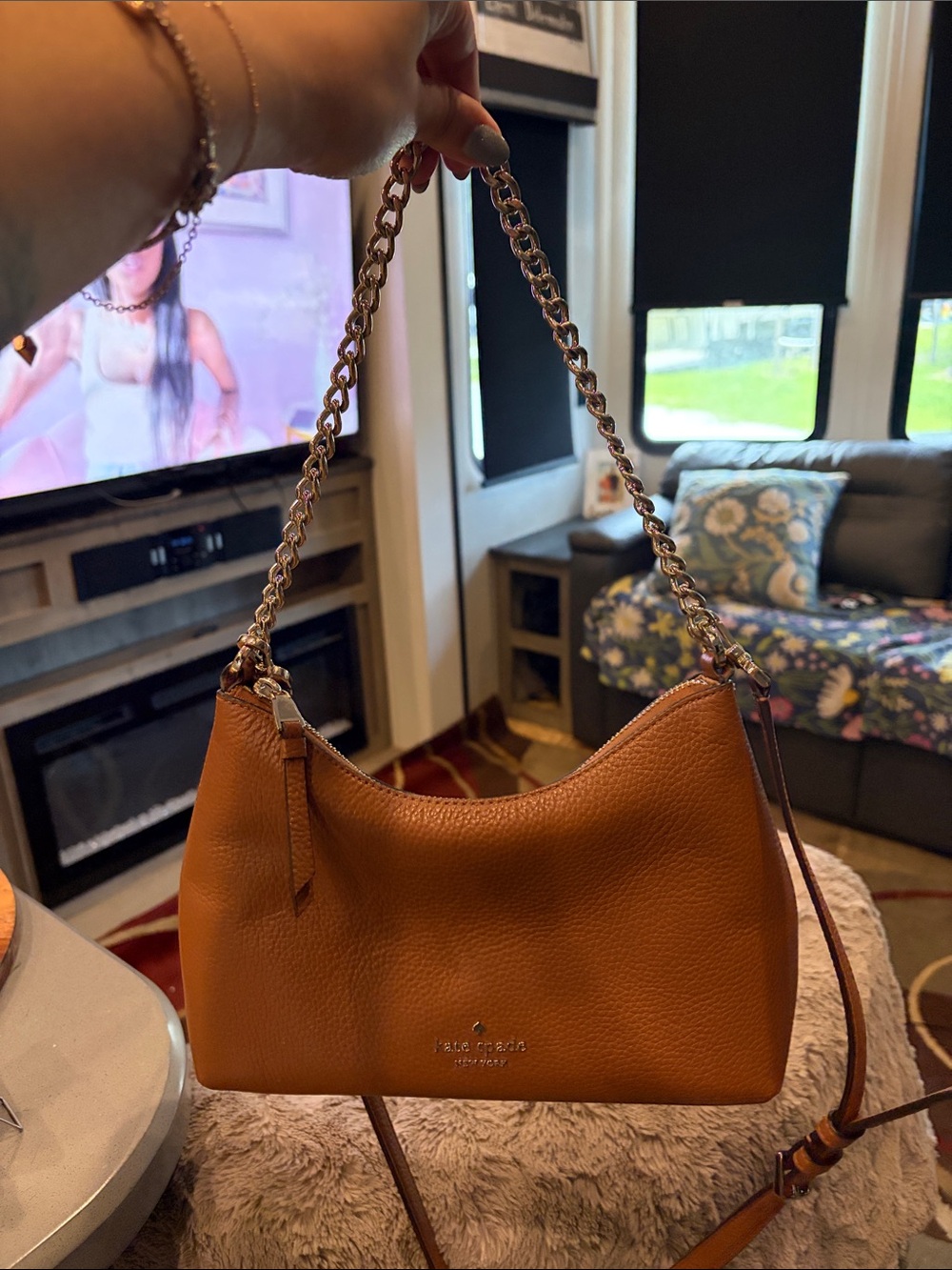 Kate spade brown shoulder bag.